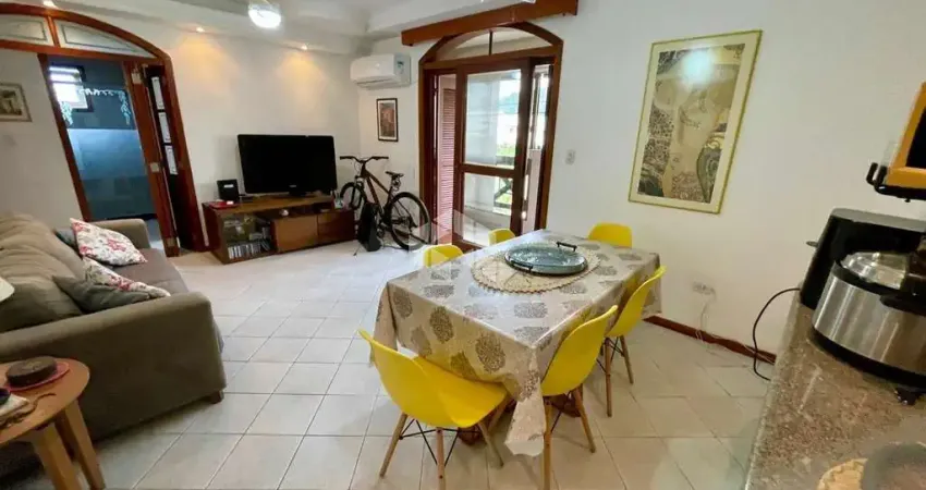 Apartamento de 2 dormitórios à venda  próximo à praia de canavieiras