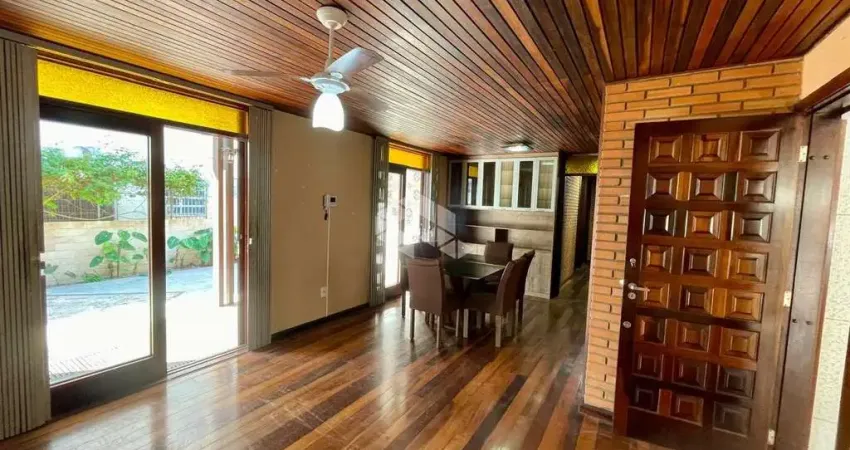 Casa com 3 quartos à venda na Rua João Luiz da Silva Brito, 334, Canasvieiras, Florianópolis