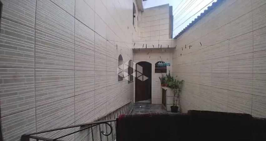 Casa térrea ampla à venda na vila industrial - 3 dorms (1 suíte) - 280 m² - salão de festas com churrasqueira - aceita permuta!