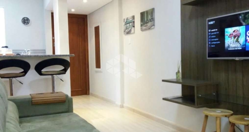 Apartamento 1 dormitório, no Centro de Porto Alegre, reformado e mobiliado