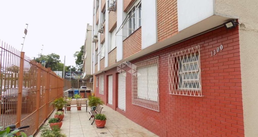 Apartamento JK à venda na Avenida Ipiranga no bairro Azenha em Porto Alegre  RS