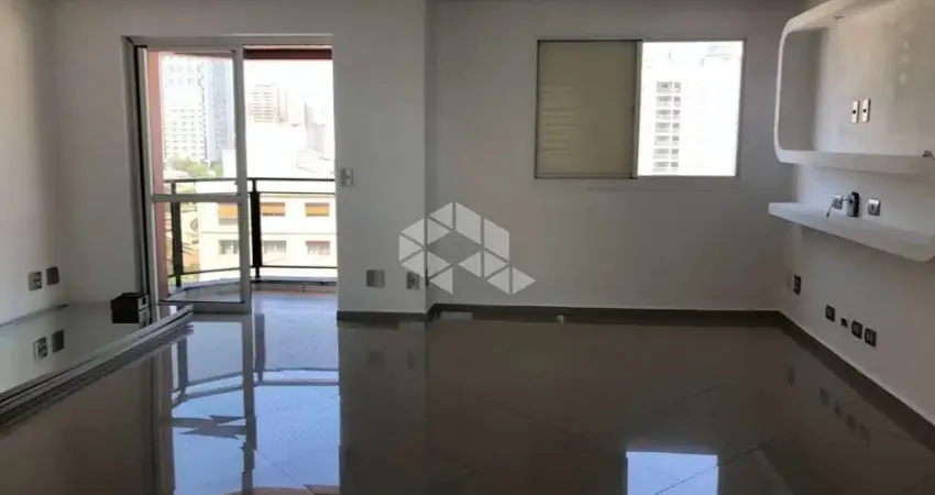 VENDA  Apartamento com 81m² 2 dormitorios (1 suite)  2 vagas e Depósito - Vila Mariana