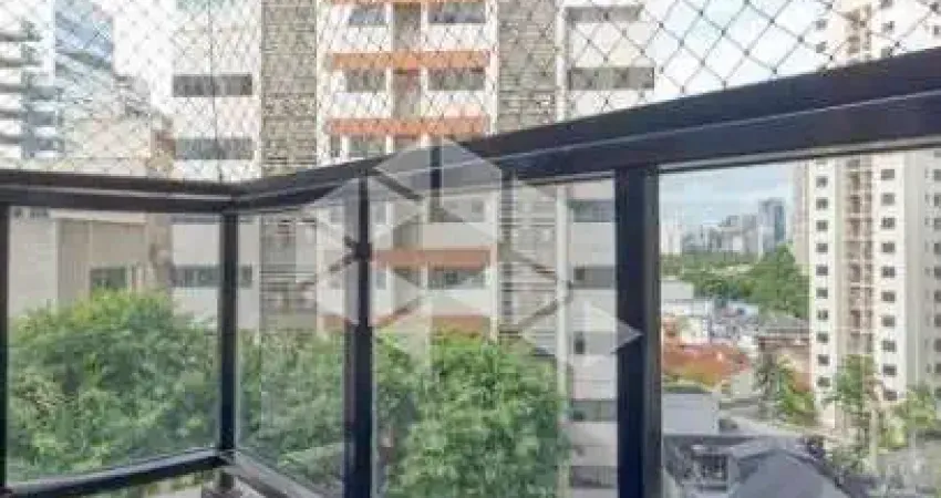 Apartamento mobiliado à venda na Vila Olímpia, com 76m², 3 dormitórios (sendo 1 suíte) e 1 vaga de garagem
