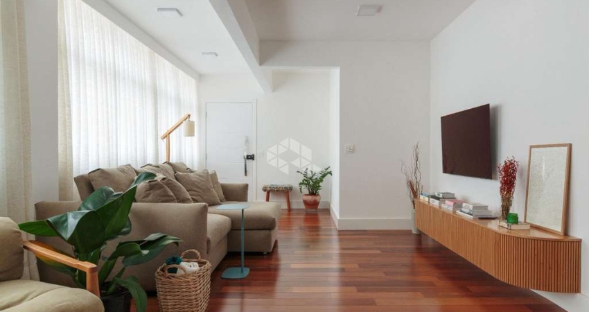 VENDA Apartamento na OSCAR FREIRE - 154m² - 4dormitórios (1 suíte), 2 vagas - JARDINS