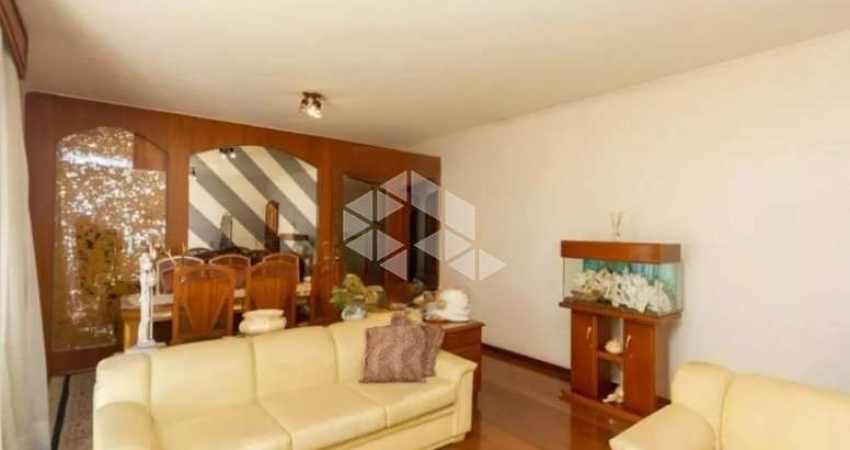 VENDA Apartamento com 140m²,  3 dormitórios (1 suíte), 2 vagas no Campo Belo