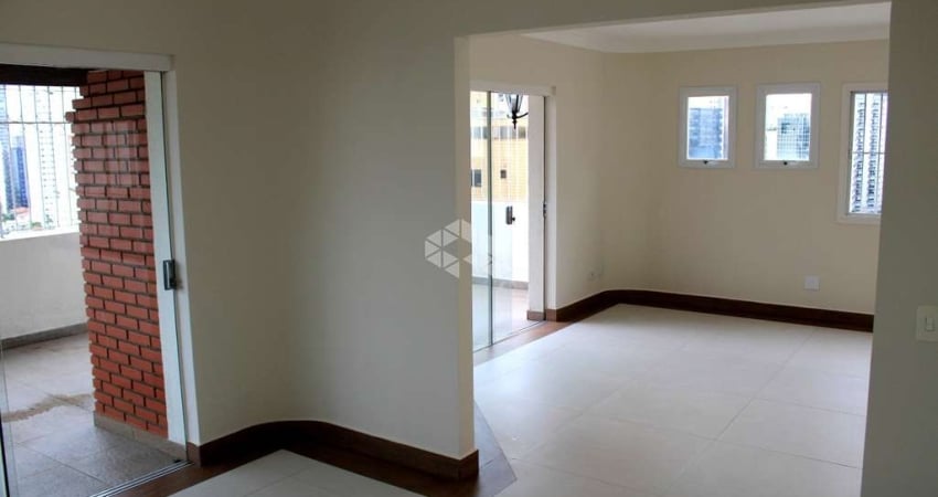 VENDA, Cobertura Duplex, 3 dormitórios (1 suíte), 2 vagas na Vila Olímpia - ESTUDA PERMUTA