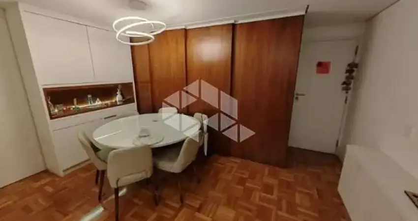 Apartamento no Itaim Bibi à venda, 90m², 3 dormitórios (1 suíte) e 1 vaga de garagem.