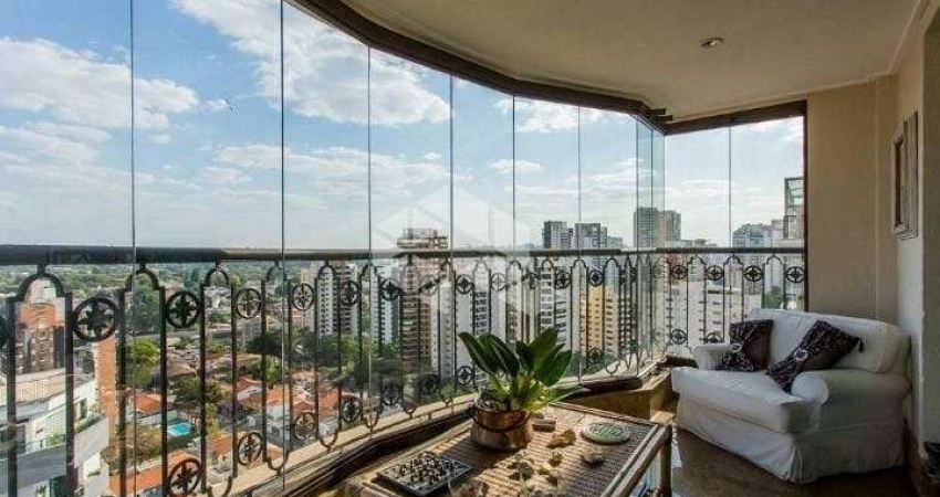VENDA Apartamento com 284m², 4 suites e 4 vagas fixas + depósito - Campo Belo