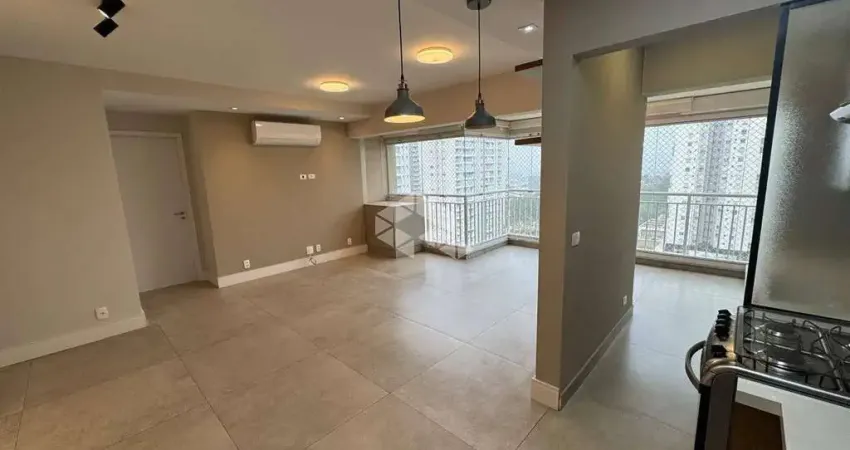 Venda apartamento com 63m², 1 suíte e sala apliada (ou 2 quartos) e 1 vaga na vila anastácio / lapa