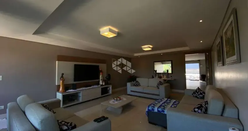 Casa sobrado à venda no Brooklin Paulista com  350,00m²,  3 suítes e duas vagas.