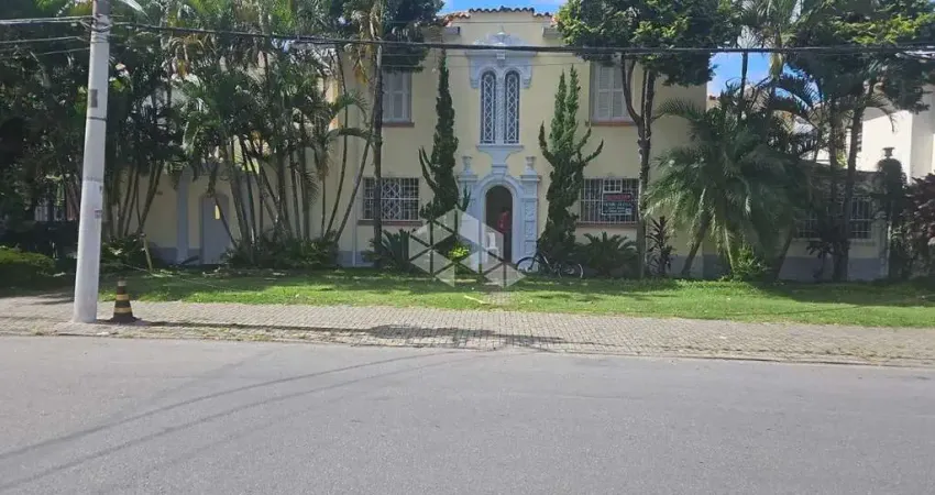 Imóvel Comercial com 9 Quartos e 6 banheiros à Venda, 244 m² | Jd Paulista