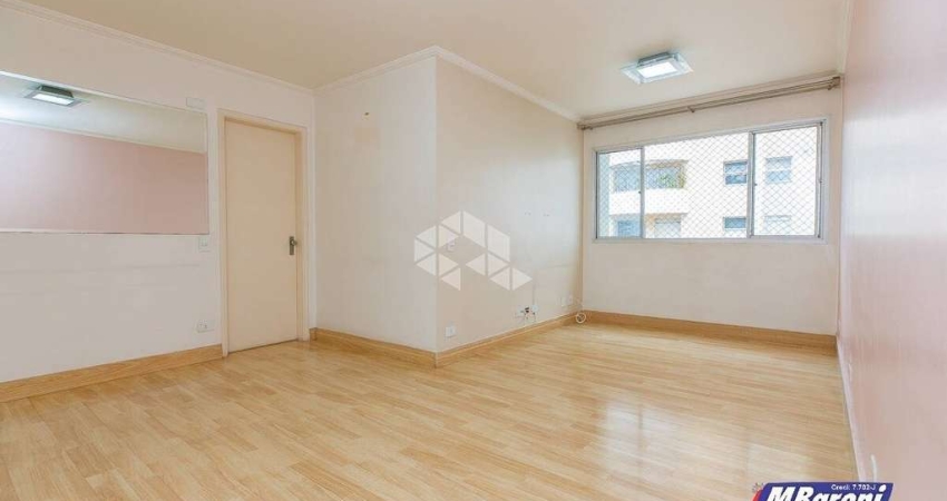 Apartamento a venda Campo Belo - São Paulo, 3 dormitórios, 1 suíte, 2 vagas