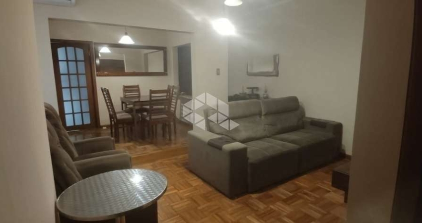 Apartamento de 02 dormitórios , duas garagens, no Men. Deus
