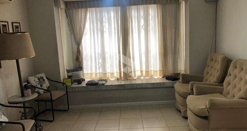 Casa com 3 quartos à venda na Rua Plácido de Castro, 340, Azenha, Porto Alegre
