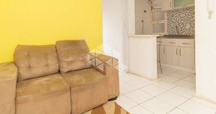 1 DORMITÓRIO, 2 BANHEIROS, ELEVADOR, NO MENINO DEUS, com 25m2 privativos