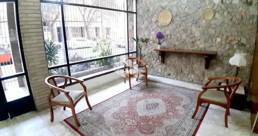 Apartamento com 3 quartos à venda na Rua Duque de Caxias, 1303, Centro Histórico, Porto Alegre