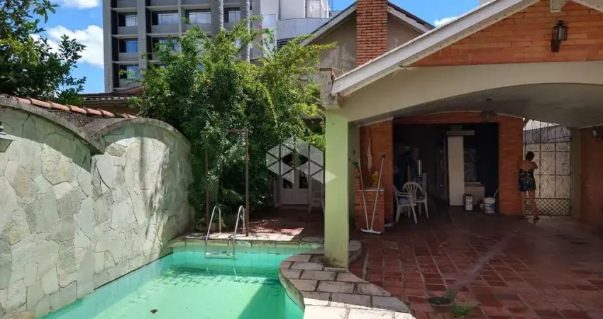 Casa com 5 quartos à venda na Rua Antenor Lemos, 135, Menino Deus, Porto Alegre