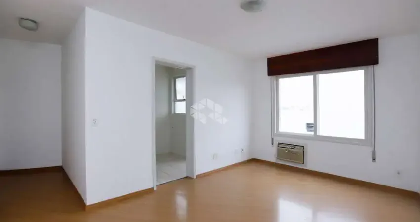 Apartamento com 62 metros privativos, 02 dormitórios, com garagem  no menino deus 62 m²
