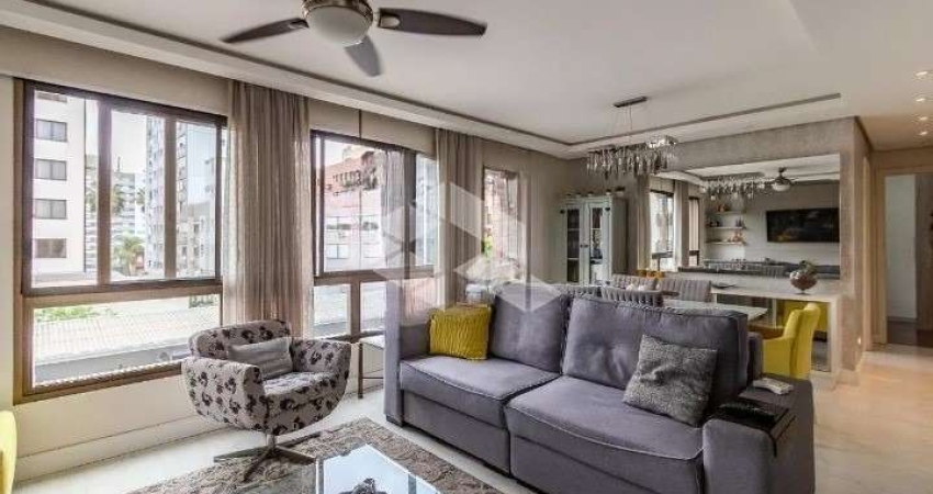 APARTAMENTO COM 3 DORMITÓRIOS, SUITE, 2 VAGAS NO MENINO DEUS