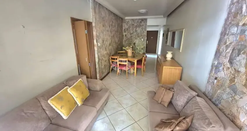 Excelente apartamento com três dormitórios e ampla sacada