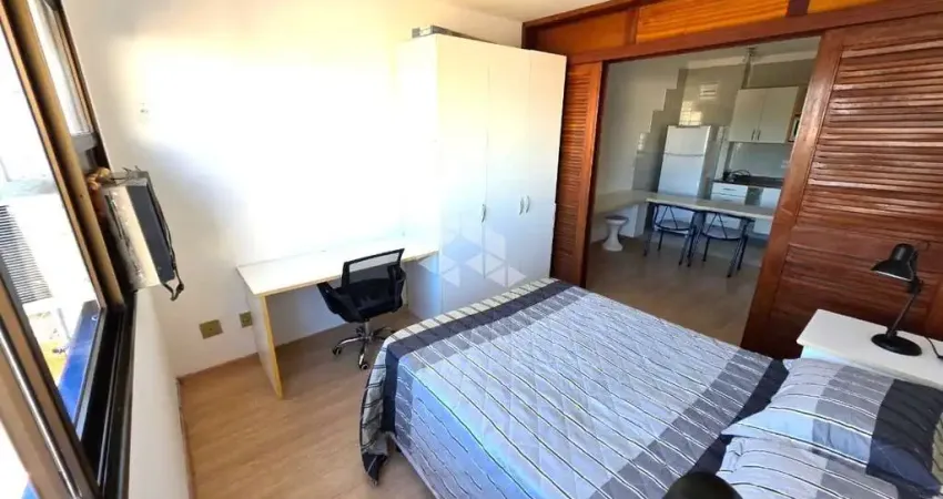 Apartamento de 01 dormitório,  semi-mobiliado