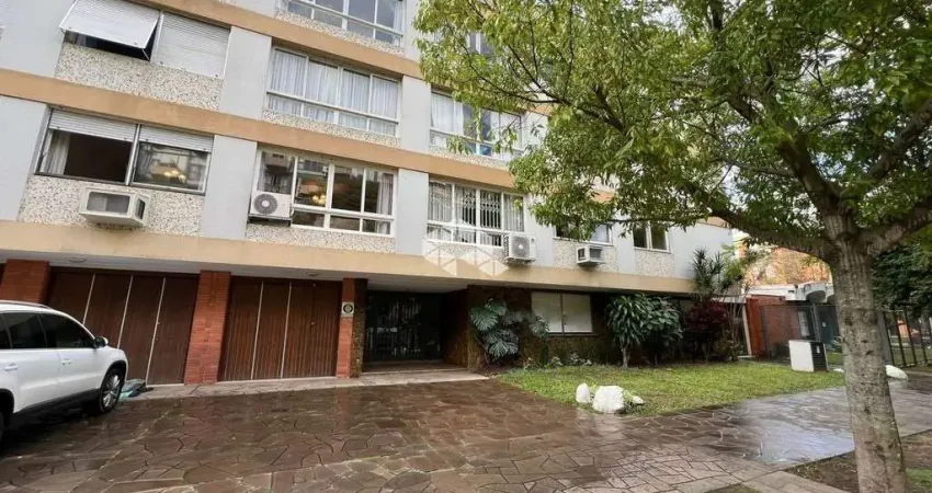 Apartamento de 03 Dormitórios com 2 vagas no Menino Deus