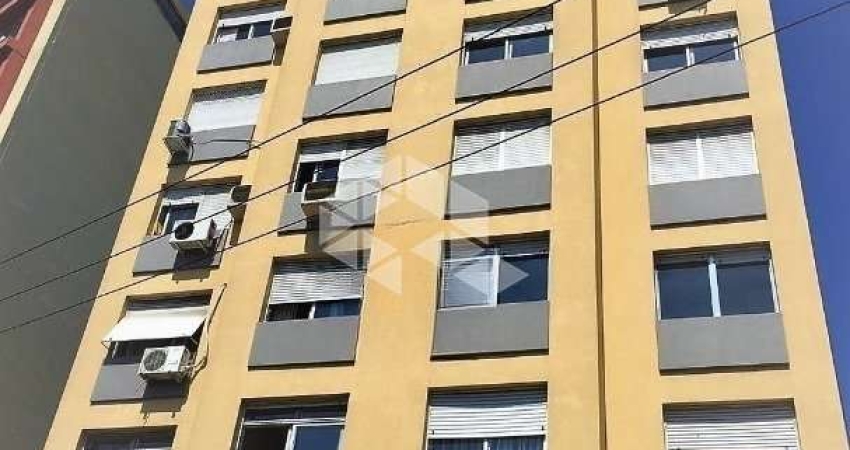Apartamento,  42 m² com  1 dormitório em frente à Redenção