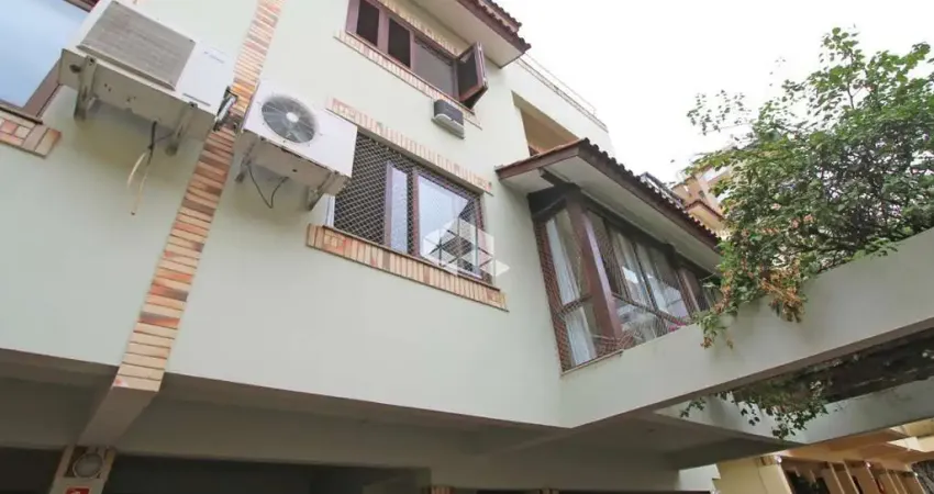 Casa em condomínio fechado com 3 quartos à venda na Rua Miguel Couto, 293, Menino Deus, Porto Alegre