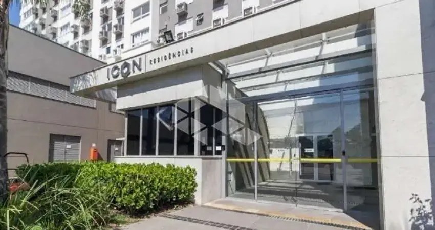 Apartamento 3 dormitórios, suíte, 75m² área privativa, elevador e garagem, bairro São Sebastião em Porto Alegre, RS.