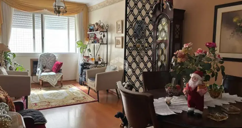 Apartamento com 2 dormitórios,  dependencia de empregada, elevador, garagem no menino deus