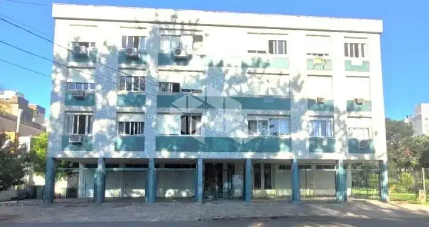 Apartamento 02 dormitórios dependencia empregada, wc auxiliar, garagem