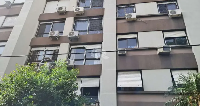 Apartamemto 2 dormitórios c0m 68 m², garagem , andar alto, bem ventilado.