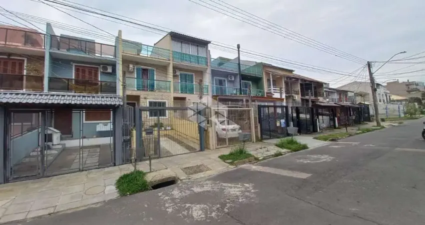 Casa em condomínio fechado com 3 quartos à venda na Rua Doutor Cláudio Walter Ferreira da Silva, 55, Guarujá, Porto Alegre