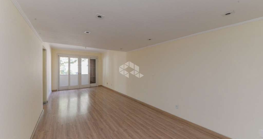 Apartamento 3 dormitórios/quartos, com vaga escriturada no Petrópolis