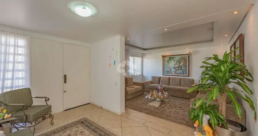 Casa com 3 quartos à venda na Rua Padre Alois Kades S J, 100, Jardim Europa, Porto Alegre