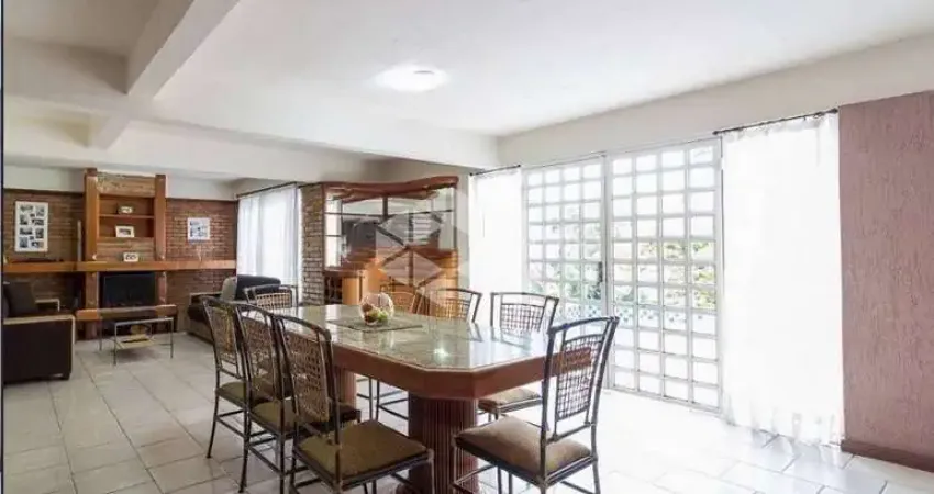 Casa a Venda no Bairro Tres Figueiras com 5 Quartos e 5 banheiros