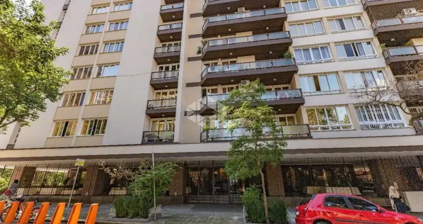 Apartamento na Duque andar alto, 03 dormitórios, junto à Catedral