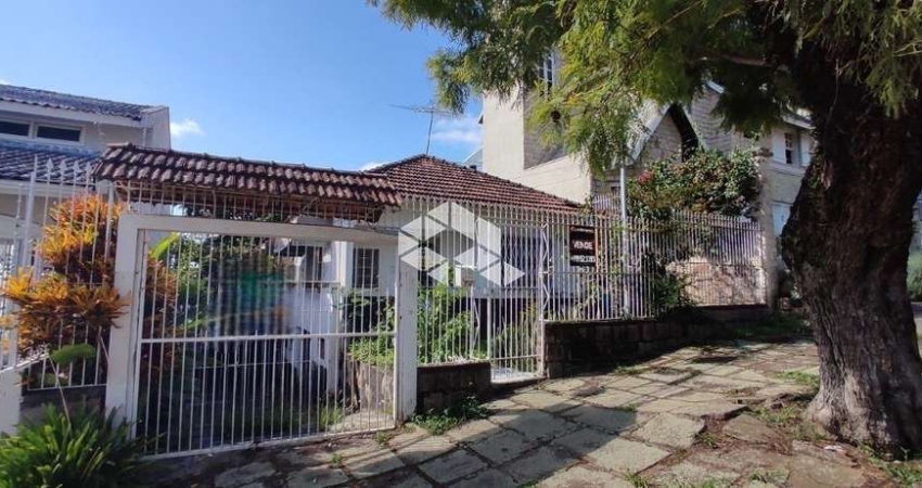 CREDITO REAL MOINHOS vende Terreno com  10,58 X  30,00