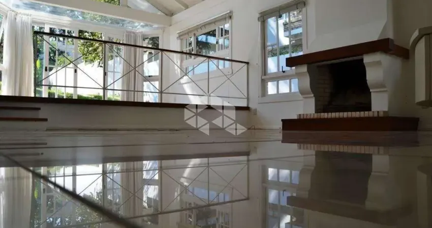 Casa de alto padrão 816m² totais - Bairro  Ipanema / Jardim Isabel