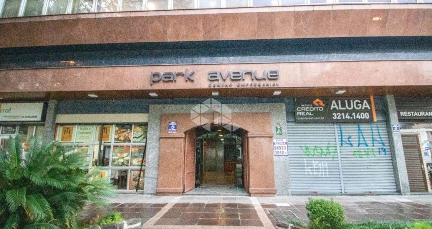 Ampla sala comercial na Carlos Gomes com garagem escriturada