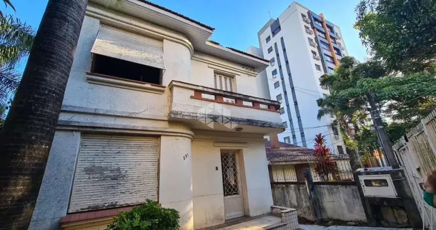 Casa comercial de 150m² no bairro Alto do Petrópolis