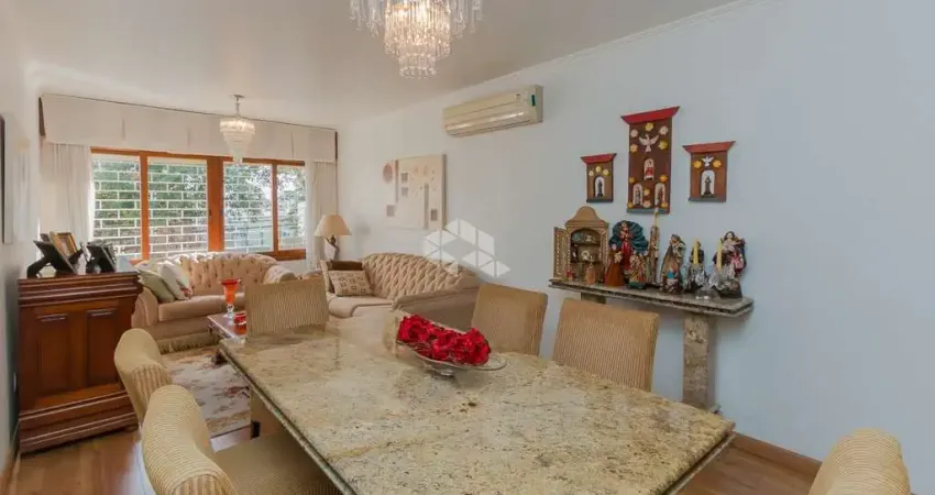 Apartamento com 3 quartos à venda na Rua Dário Pederneiras, 588, Petrópolis, Porto Alegre