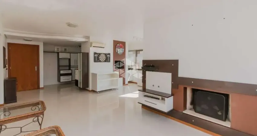 Apartamento com 2 dormitórios, sendo 1 suíte e 2 vagas no bairro Bela Vista