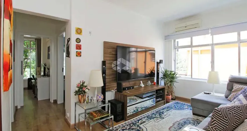 Apartamento com 2 Dormitórios, 1 vaga no Bairro Florestsa.