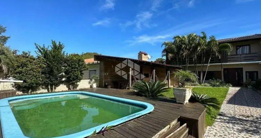 Casa com 8 quartos à venda na Passo Fundo, 1220, Centro, Imbé