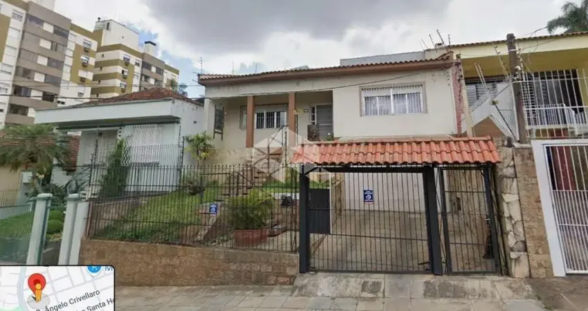 Casa com 3 quartos à venda na Rua Professor Abílio Azambuja, 82, Jardim do Salso, Porto Alegre
