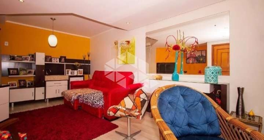 Casa em condominio, 2 dormitórios no Bairro Camaquã