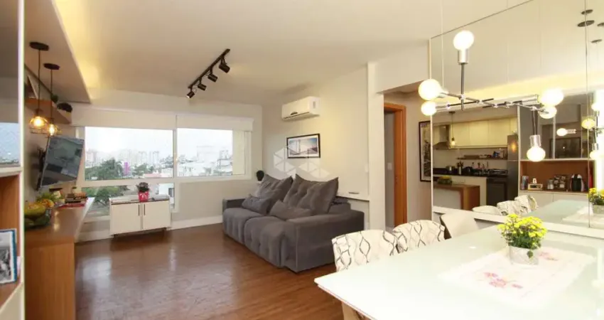 Apartamento com 3 dormitórios, sendo 1 suíte e 1 vaga no bairro Cristo Redentor