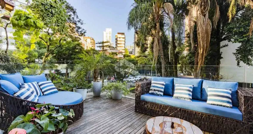 Apartamento Garden semi mobiliado com 157m²  no bairro Petrópolis.