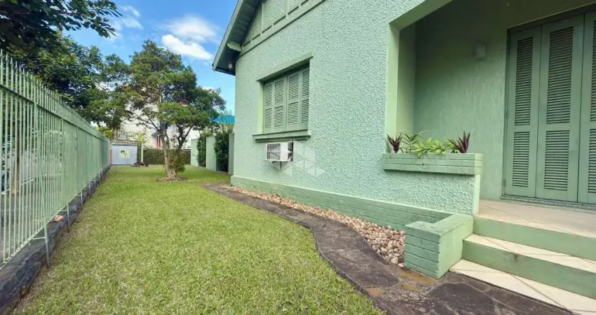 Linda Casa de Esquina à Venda no Coração do bairro Pátria Nova - Novo Hamburgo.